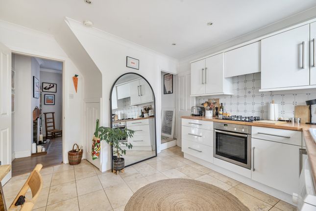 8, Northleigh Terrace, Salisbury photo 3