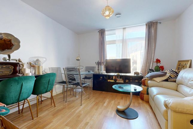 2-bed flat on Flat 32 Falcondale Court, Park Royal, Greater London, £429,950