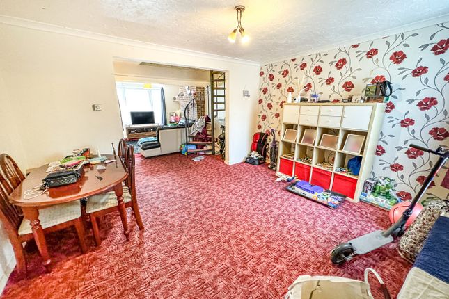 Terraced house for sale in Pangbourne Street, Reading
