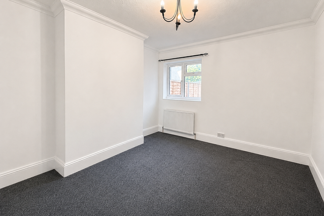 82, Gainsborough Drive, Essex photo 4