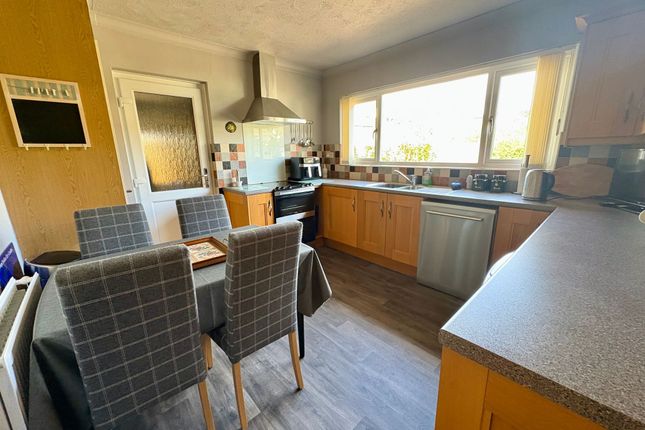 3 Swale Close, Torquay photo 4