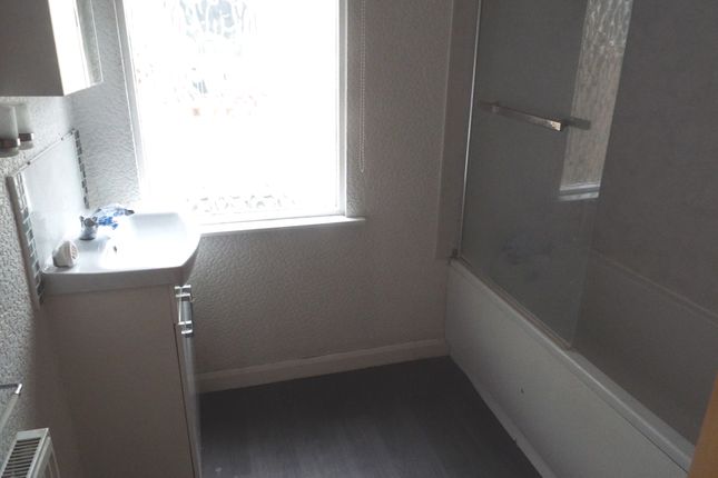 Terraced house for sale in Park Grove, Princes Avenue, Hull