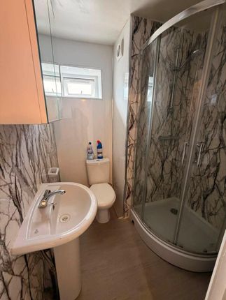 16A, The Link, Enfield photo 5