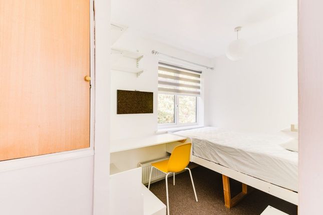 Property to rent in College Road, Canterbury