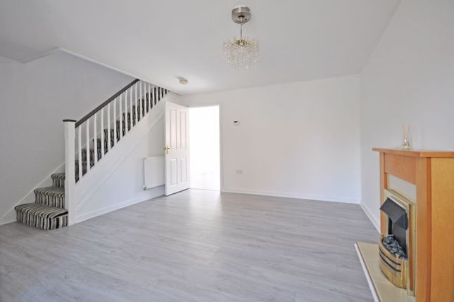 9, Brigantine Grove, Newport photo 3