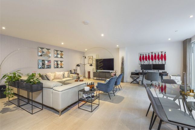 Flat for sale in The Avenue, Queens Park, London NW6