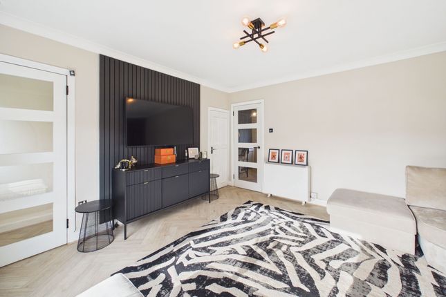 10 Ashburn Loan, Larkhall photo 4