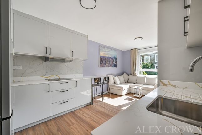 Room 4, 27, Simmons House, Sussex Way, London photo 5