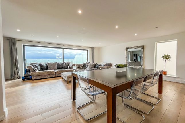 9, Amsterdam Way, St Leonards-on-Sea photo 2