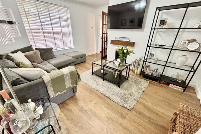 375, Maidstone Road, Rochester photo 2
