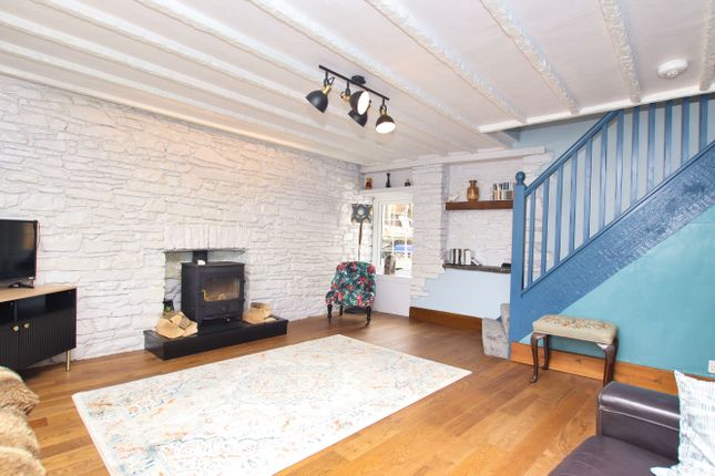 3, Ruperra Street, Llantrisant photo 3
