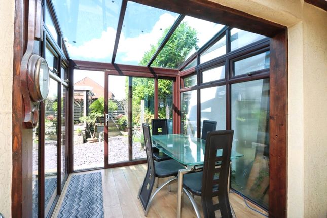 8, Rothervale Close, South Yorkshire photo 5