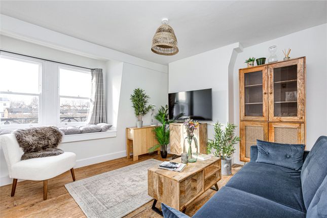 Flat to rent in Northcote Road, Between The Commons