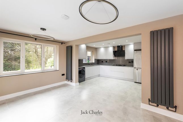 21, Oak Warren, Sevenoaks photo 2