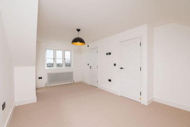 Town house for sale in Elmsleigh Drive, Leigh On Sea