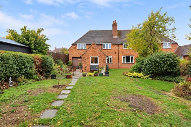 Buffins Road, Odiham photo 2