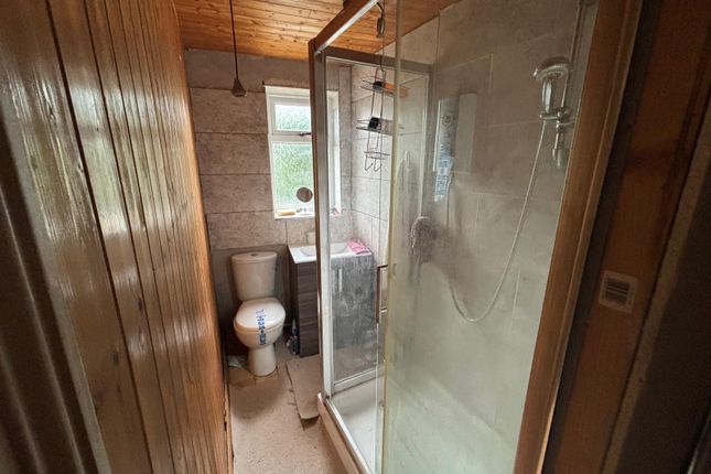 11, Eldon Road, Huddersfield photo 4
