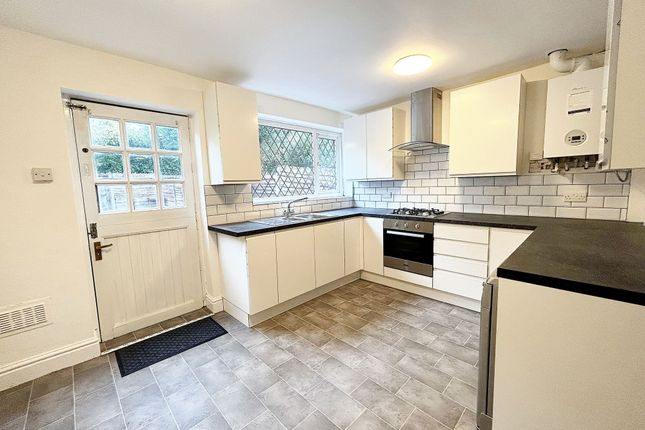 60 Newearth Road, Manchester photo 3