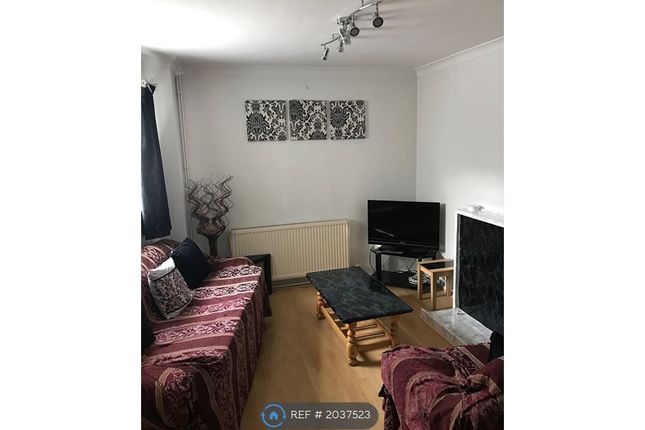 Thumbnail Terraced house to rent in Cherrydown West, Basildon