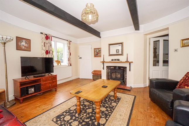 Hop House, 2 Old Coghurst Farm Cottages, Rock Lane, Three Oaks photo 4