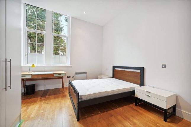 Flat to rent in Romney House, 47 Marsham Street, London