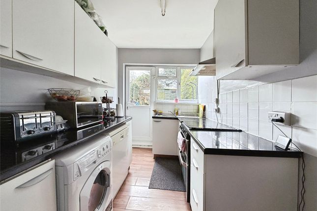 13, Wicklow Drive, Leicester photo 2