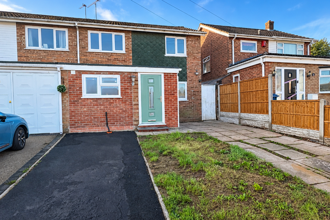 3-bed house on Carlton Crescent, Burntwood, £315,000