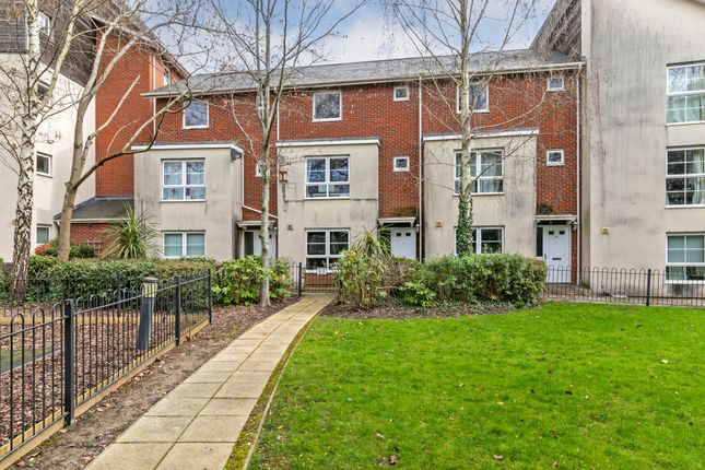 Town house to rent in Athelstan Road, Winchester
