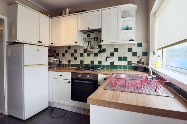 92, Mill Road, Cardiff photo 2