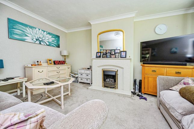 9, Monton Close, Luton photo 4