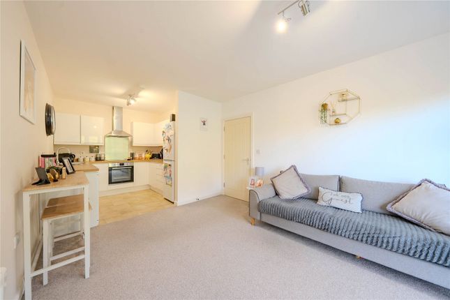 Flat 4, North View Court,, North View Street, Pudsey photo 4