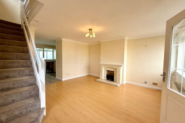 24, Chipstead Close, Maidstone photo 2