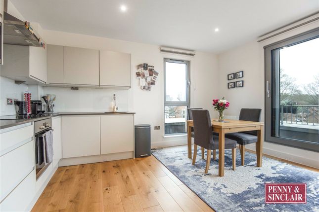 Flat for sale in Newtown Road, Henley-On-Thames