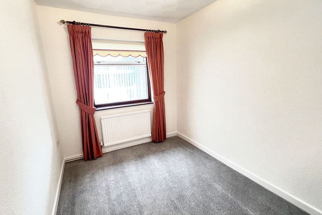 Wy-Wurry Bungalow Caerphilly Road, Newport photo 5