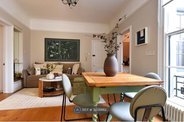 B Camberwell Grove, Camberwell, London photo 4