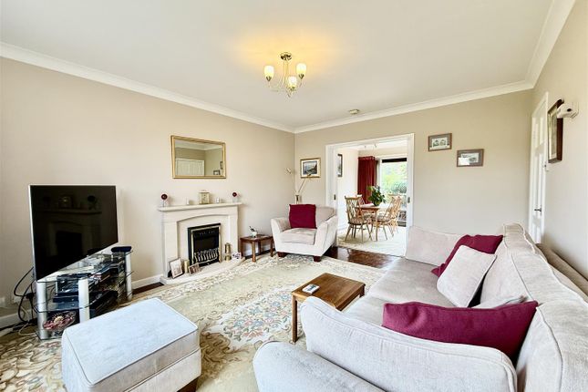 11, Rawston Close, Swindon photo 4