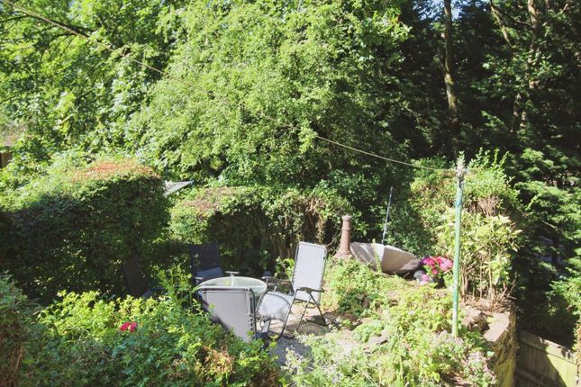 12, Ravenscliffe Road, Pudsey photo 4