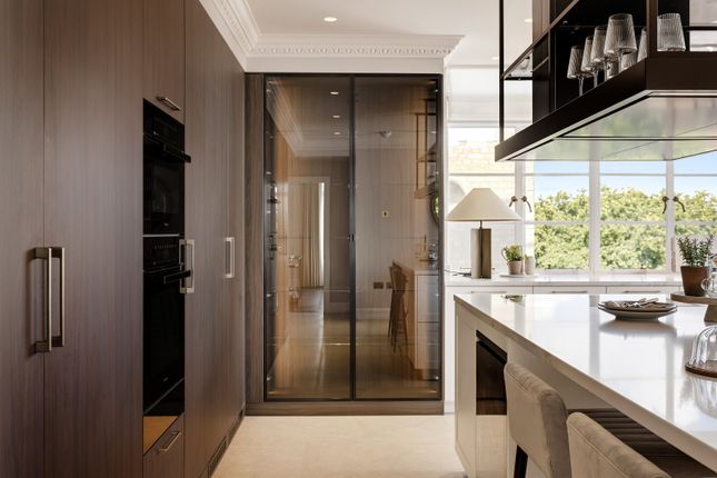 Flat 29, 35-37,, Grosvenor Square, London photo 4
