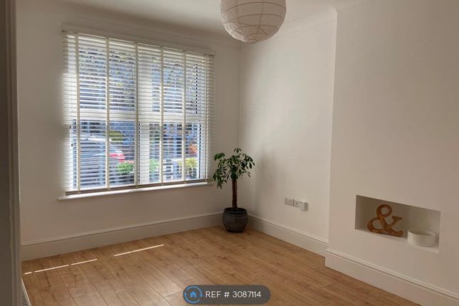 Malyons Road Ladywell, London photo 3