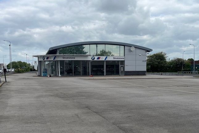 Thumbnail Commercial property to let in Former Vauxhall Dealership, Courtney Street, Kingston Upon Hull, Yorkshire