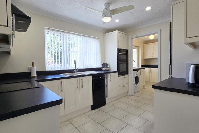 55, John Swains Way, Long Sutton Spalding photo 3