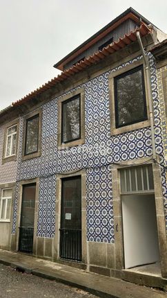 Thumbnail Villa for sale in Lapa, Cedofeita, Santo Ildefonso, Sé, Miragaia, São Nicolau E Vitória, Porto