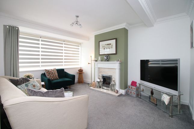 315, North Drive, Thornton-Cleveleys photo 4