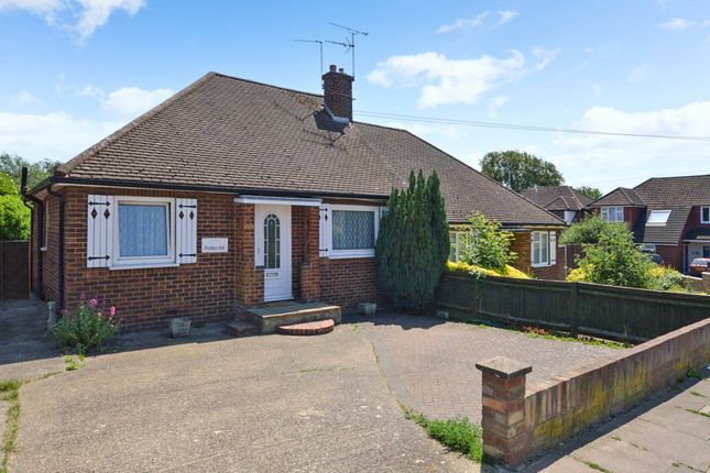 Bungalow for sale in Langdale Road, Dunstable, Bedfordshire