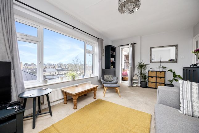 19 Cornwall Court Wilbury Avenue, Hove photo 3