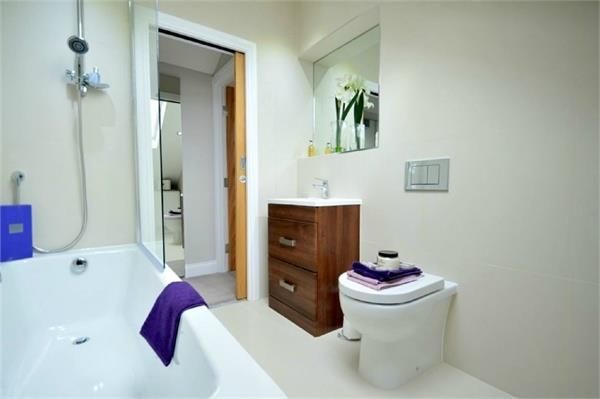 9, Wavertree Court, Mill Hill, NW7, Mill Hill photo 3