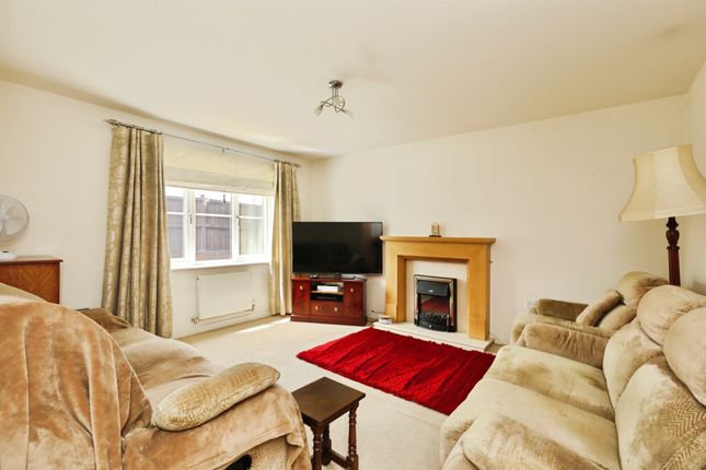 1, St. Giles Close, Retford photo 4