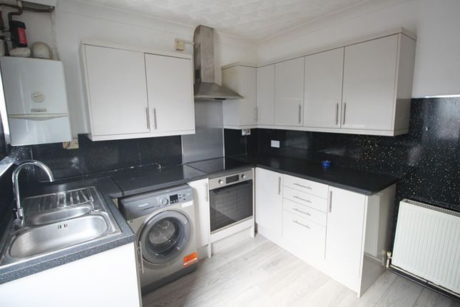 15, Cypress Avenue, Southampton photo 4