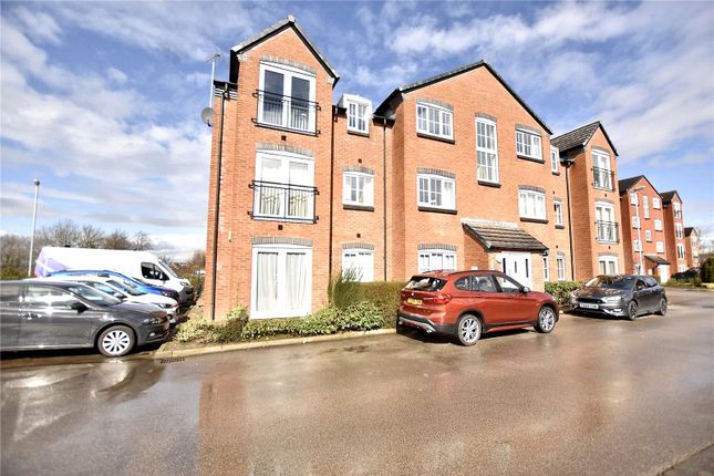 Thumbnail Flat for sale in Baldwins Close, Royton, Oldham, Greater Manchester