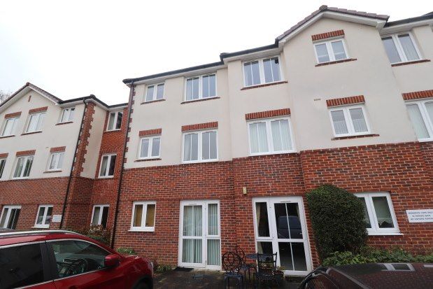Thumbnail Flat to rent in Junction Road, Brentwood